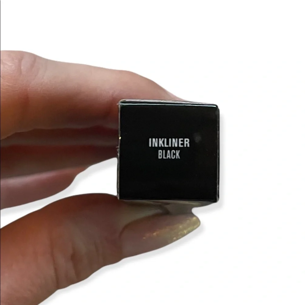 IL MAKIAGE Black Inkliner NWT